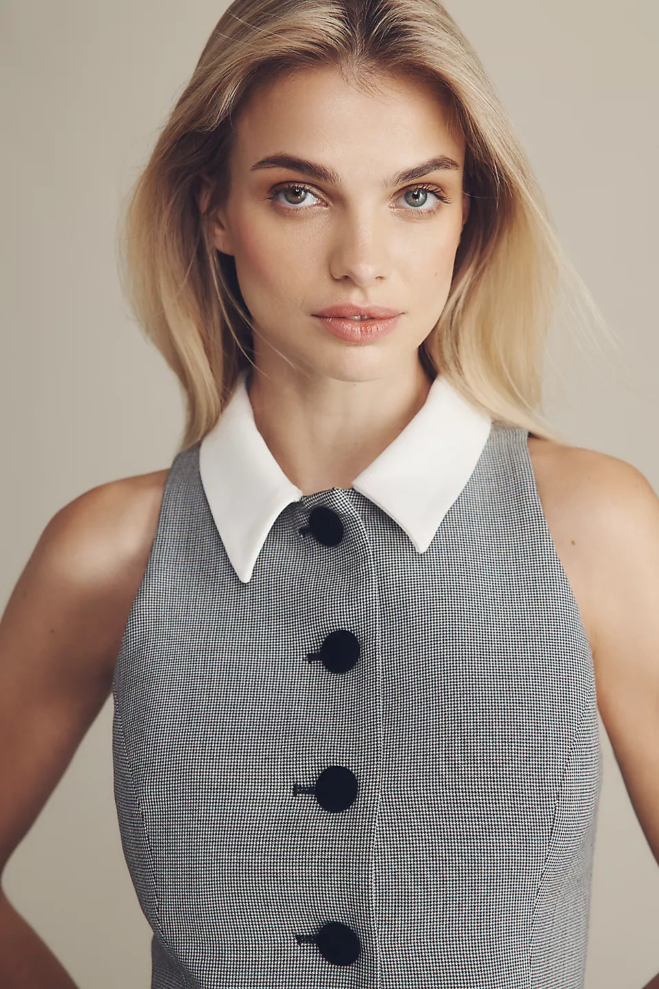 Nikki Vest Black White