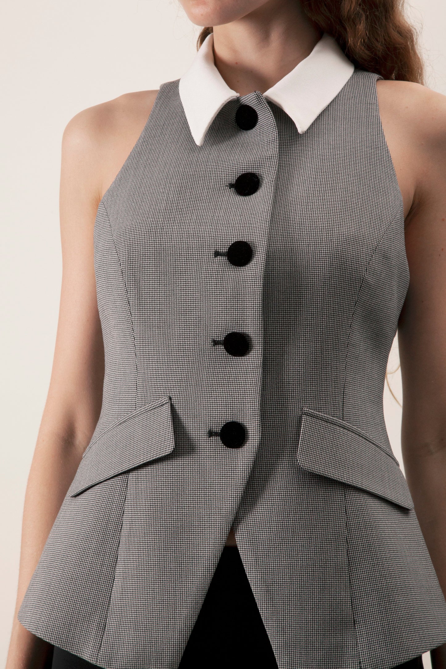 Nikki Vest Black White