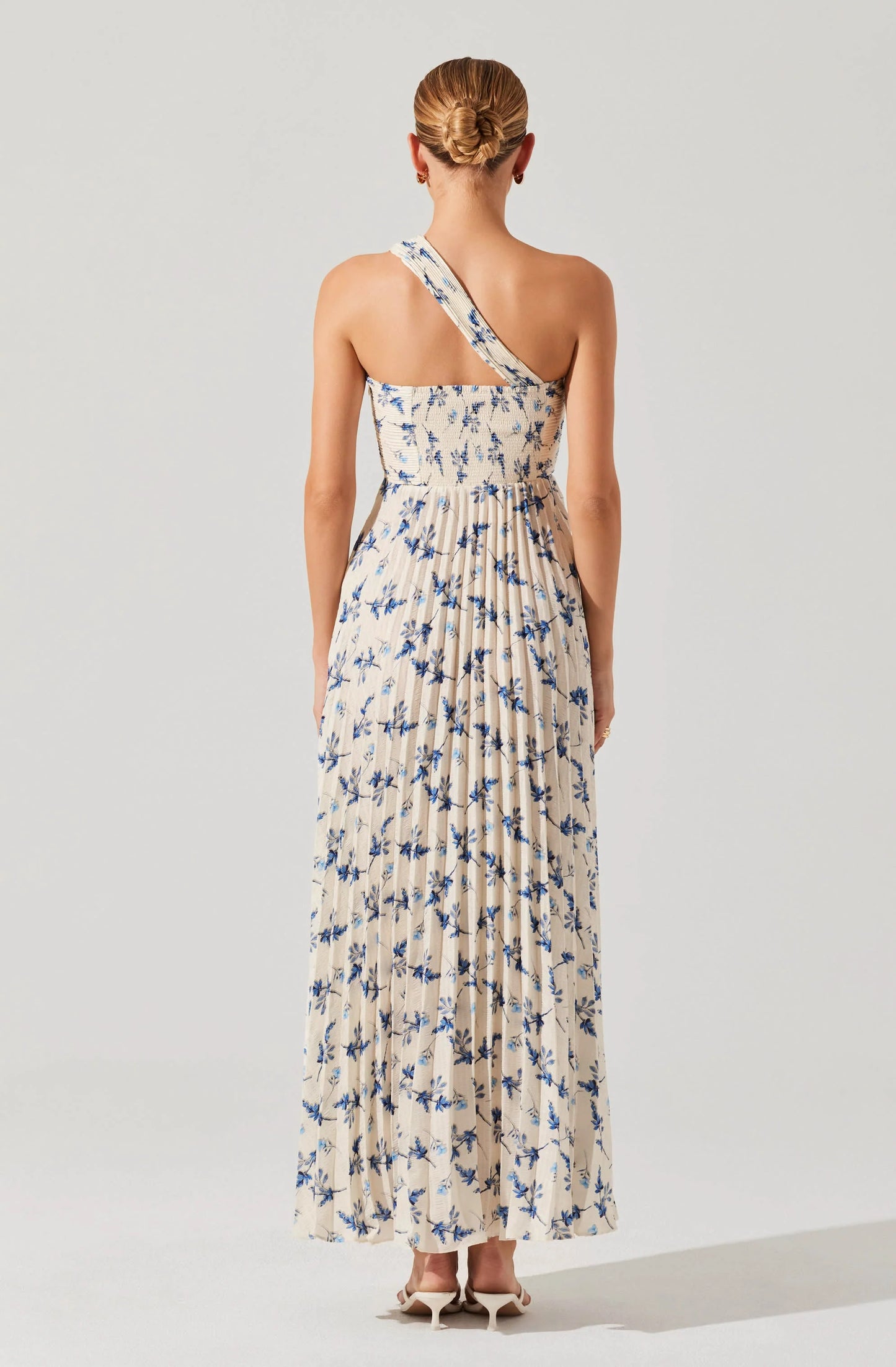 Rasya Dress Ivory Blue Floral