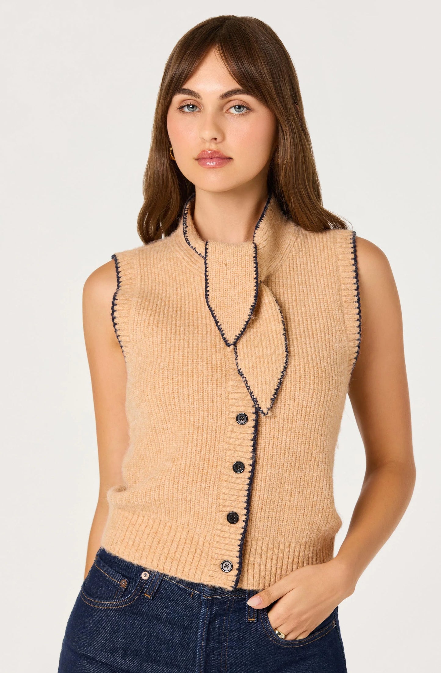 Auberthe Vest Camel